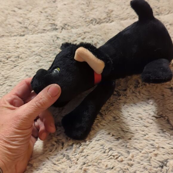 Pound Puppies Lot of 2, Brown long ear, Black Short Ear Hasbro with book - Picture 6 of 8